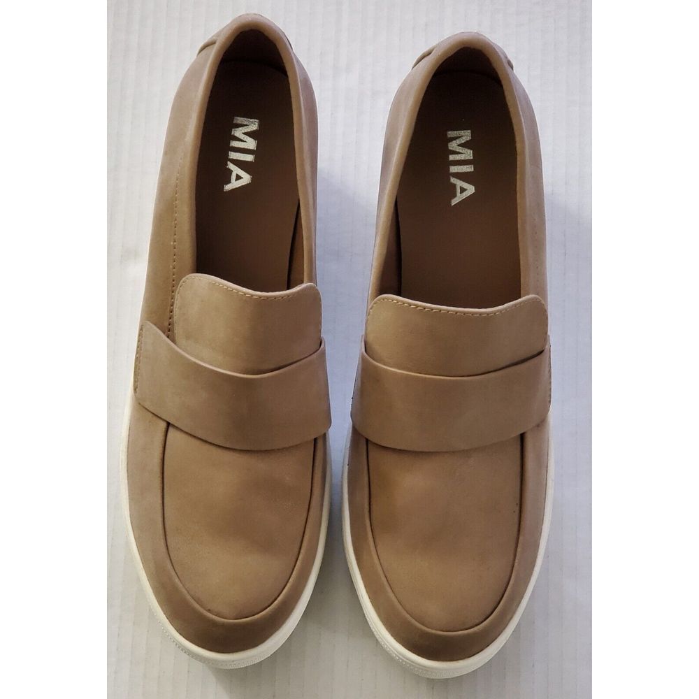 MIA Women's Jena Slip On‎ Hidden Wedge Beige Faux Suede 2” Heel Size 11